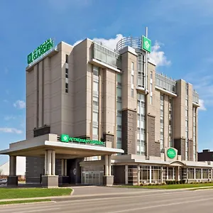 Hotel Wyndham Garden Fallsview